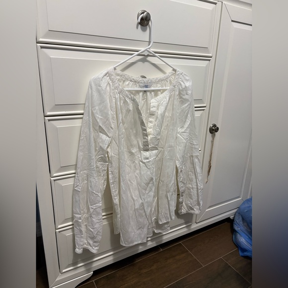 Time and Tru Tops - Time and Tru White Blouse